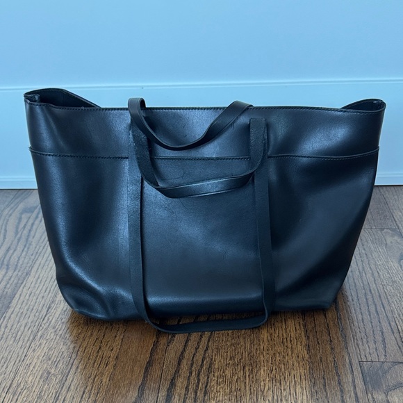 Madewell Handbags - Madewell Sleek Black Leather Large Tote Bag
